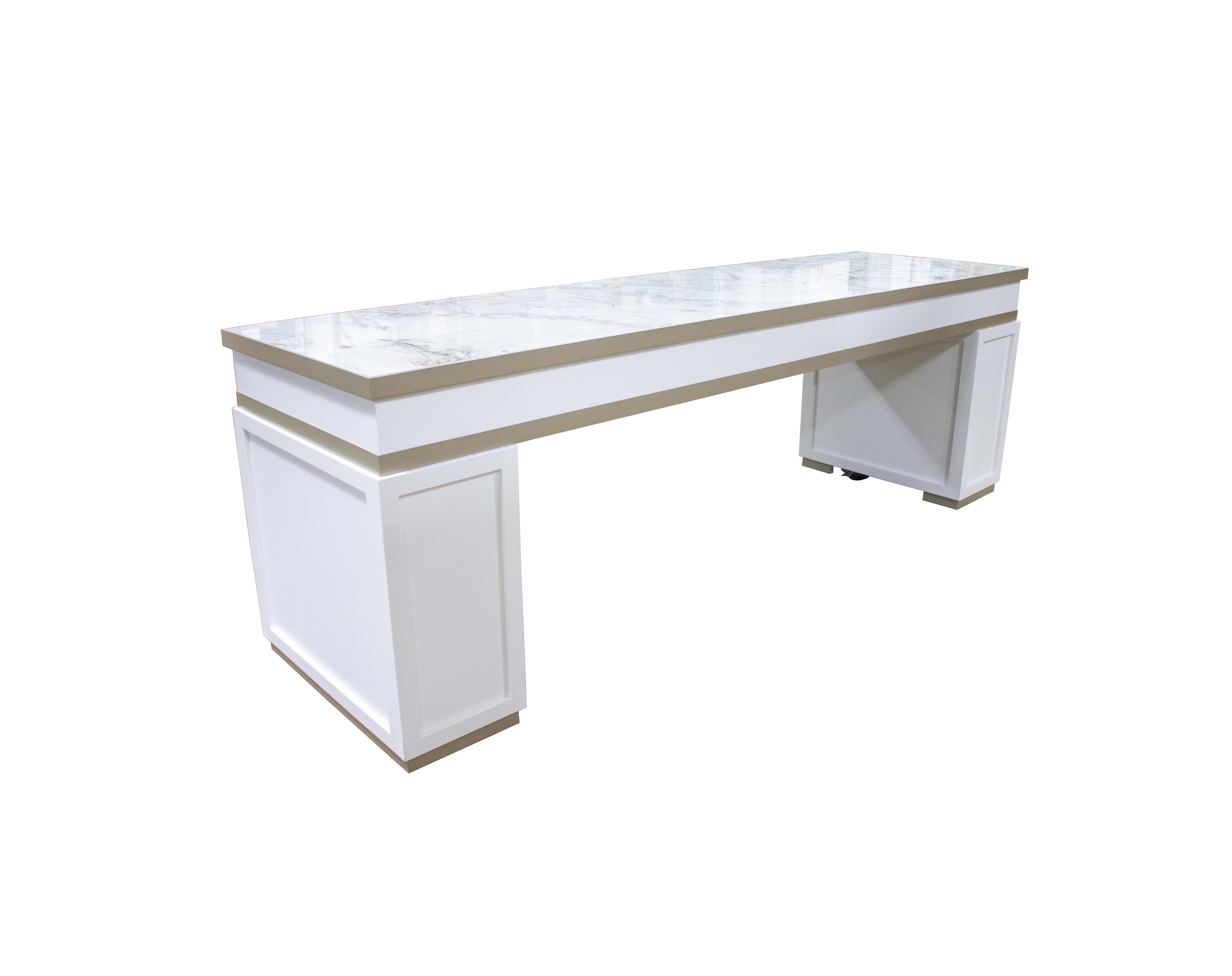 Lion's Wood – Luxury Farm Table