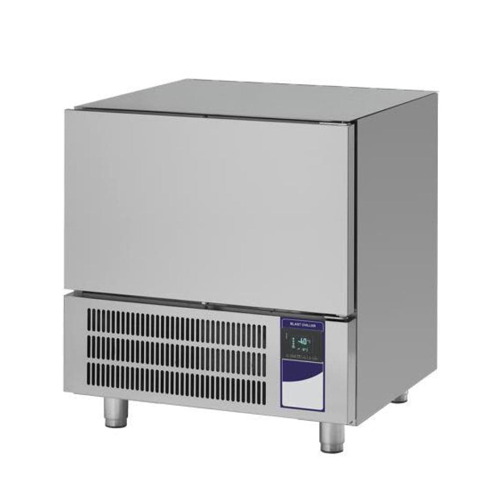 Trento 32″ Countertop Blast Chiller with 5-Tray Capacity – 46672