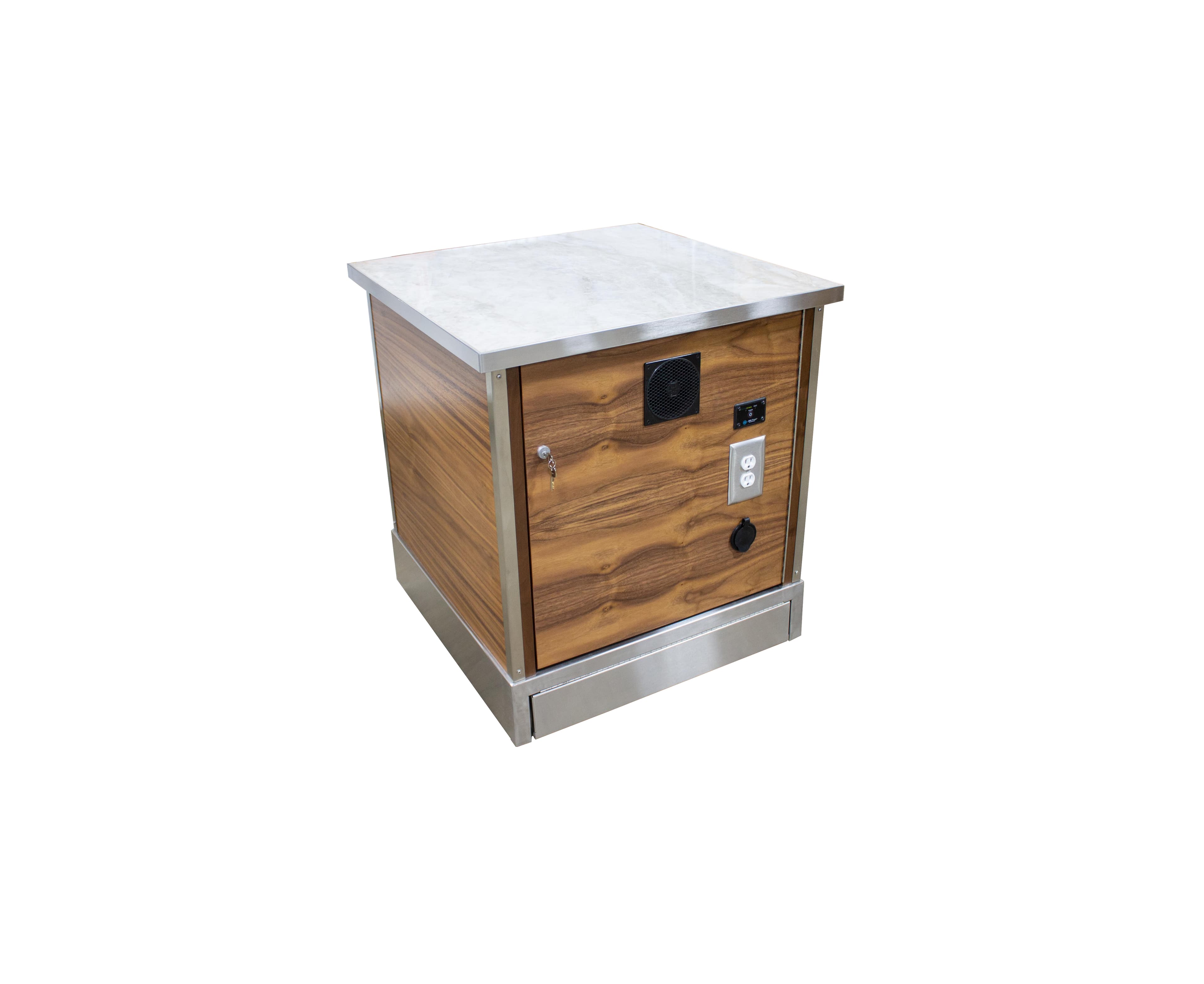 Lion's Wood – Skipjack Portable Power Station