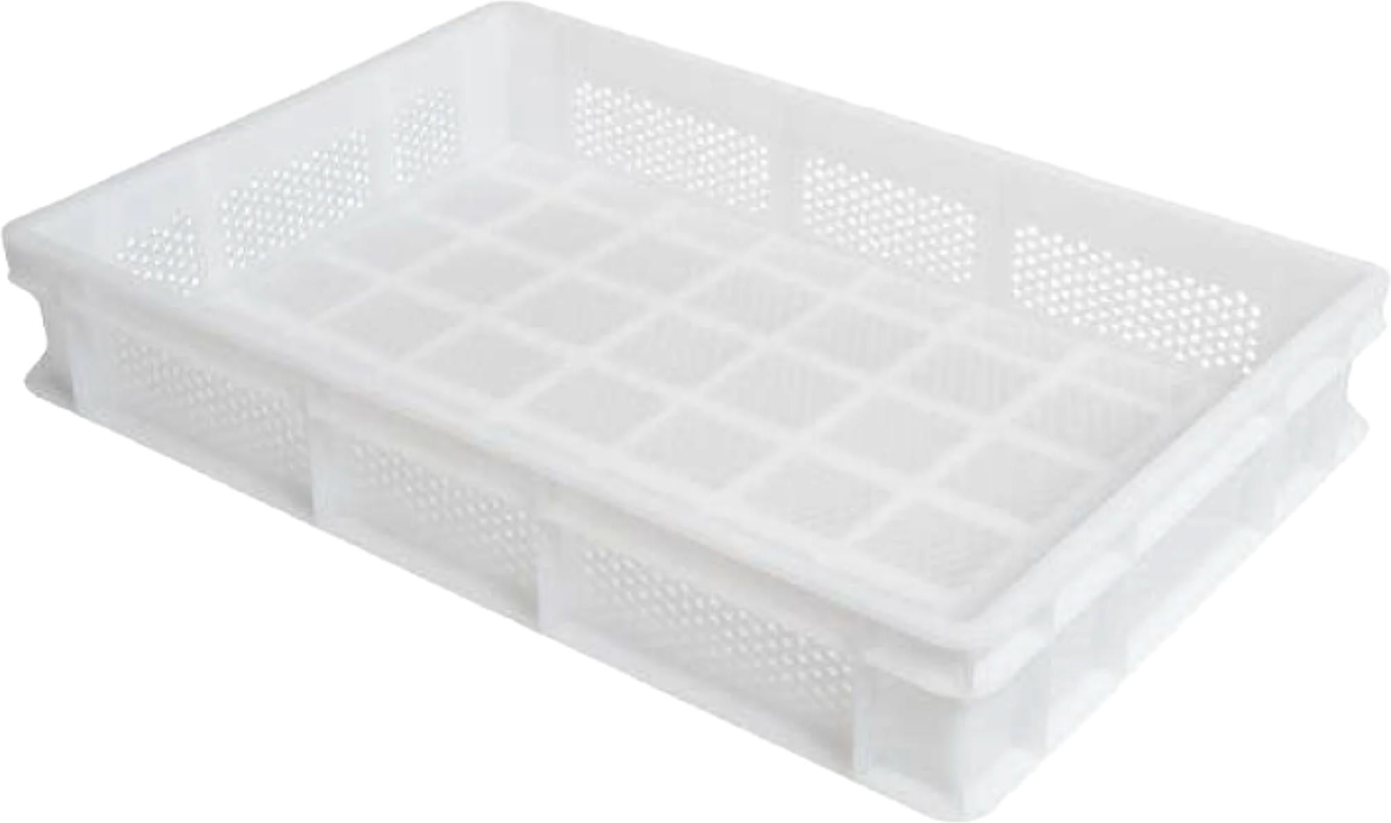 23.6” x 15.7” x 3.9″ Polypropylene Pasta Tray with Perforated Base and Sides 23.6” x 15.7” x 3.9″ Polypropylene Pasta Tray with Perforated Base and Sides